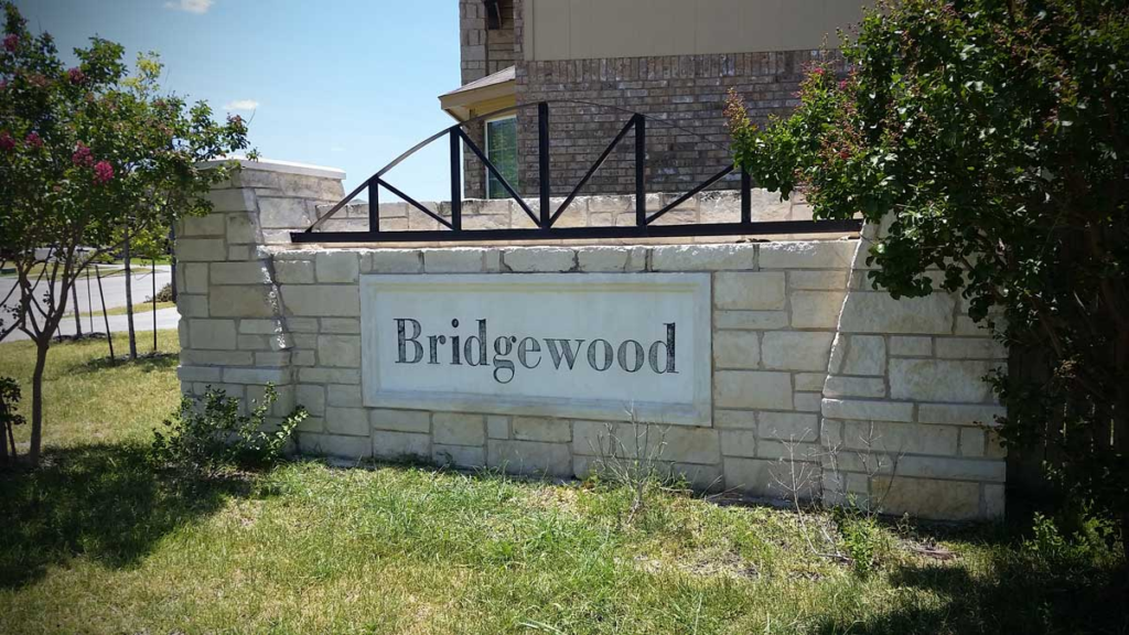 Bridgewood Estates entrance sign