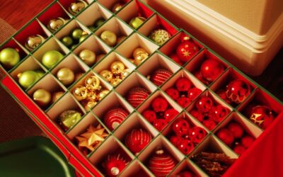 Undeck the Halls: How to Declutter Christmas Decorations