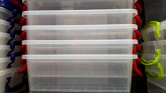 When to Use Cardboard Boxes for Self Storage vs Plastic Bins