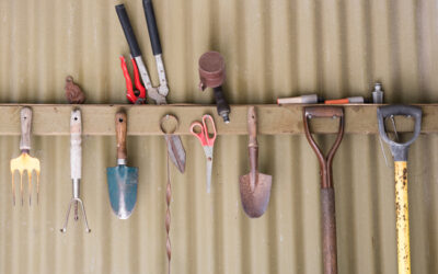 5 Tips For Unpacking (And Organizing) Your Tool Shed After You Move