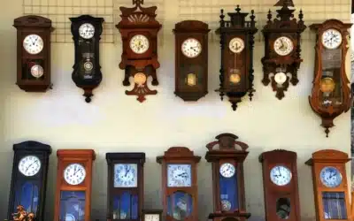Clock Storage 101: How Do You Store a Wall Clock and Where?